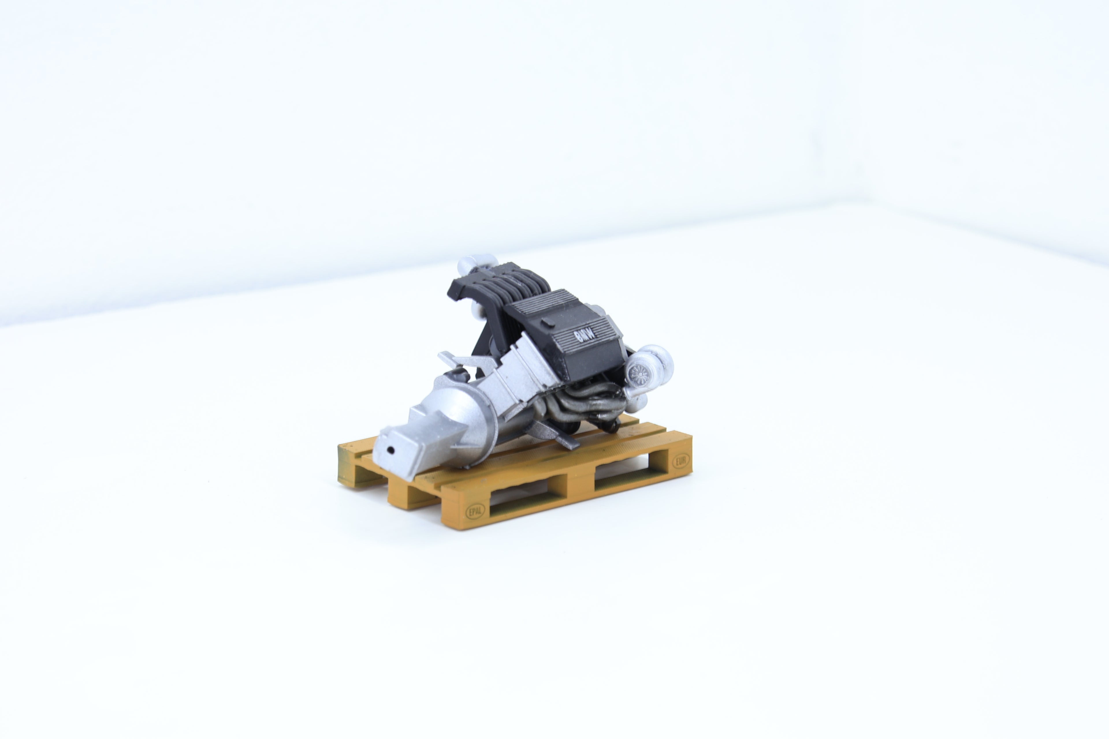 محرك BMW M50 – مقياس 1/18