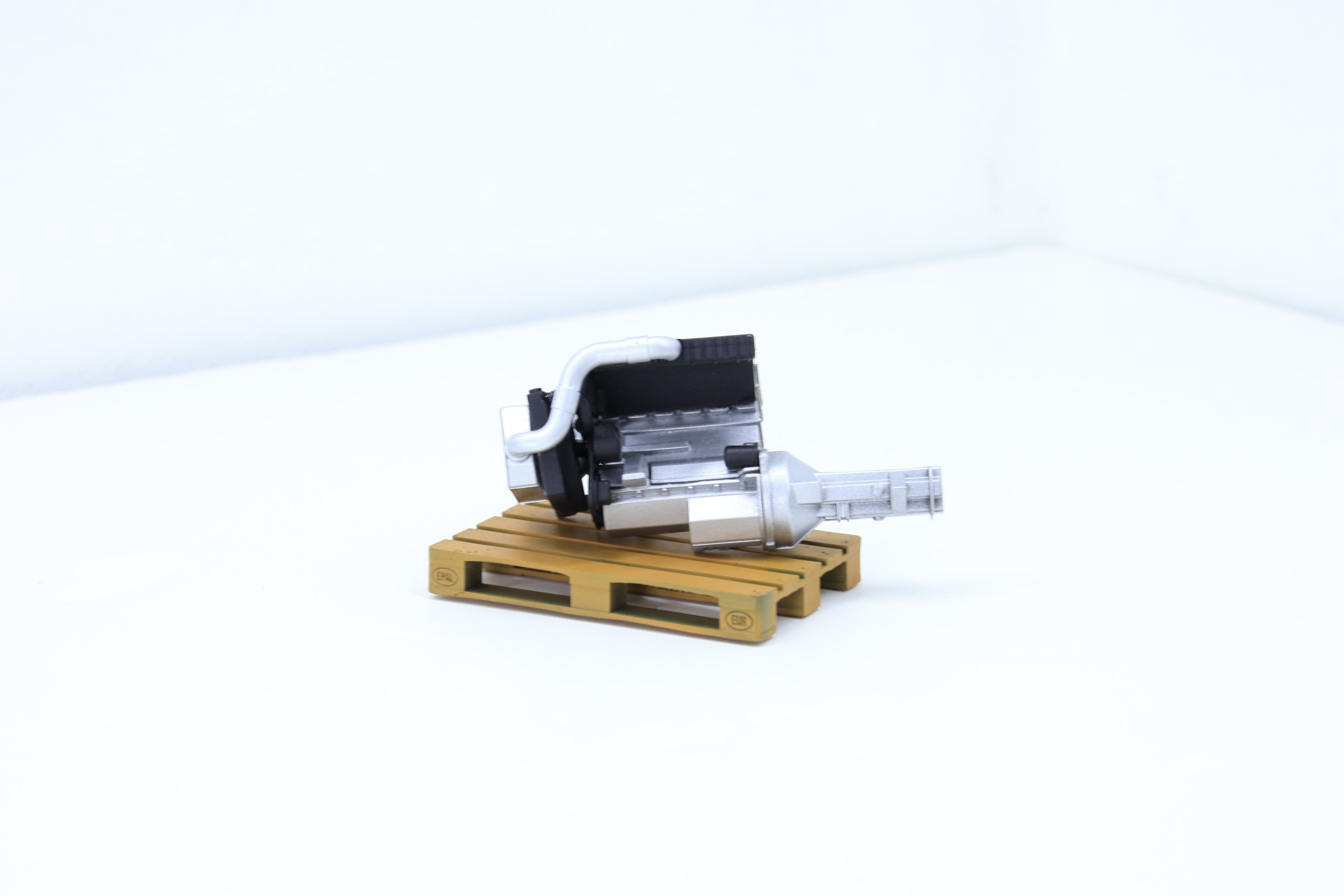 محرك BMW M50 – مقياس 1/18