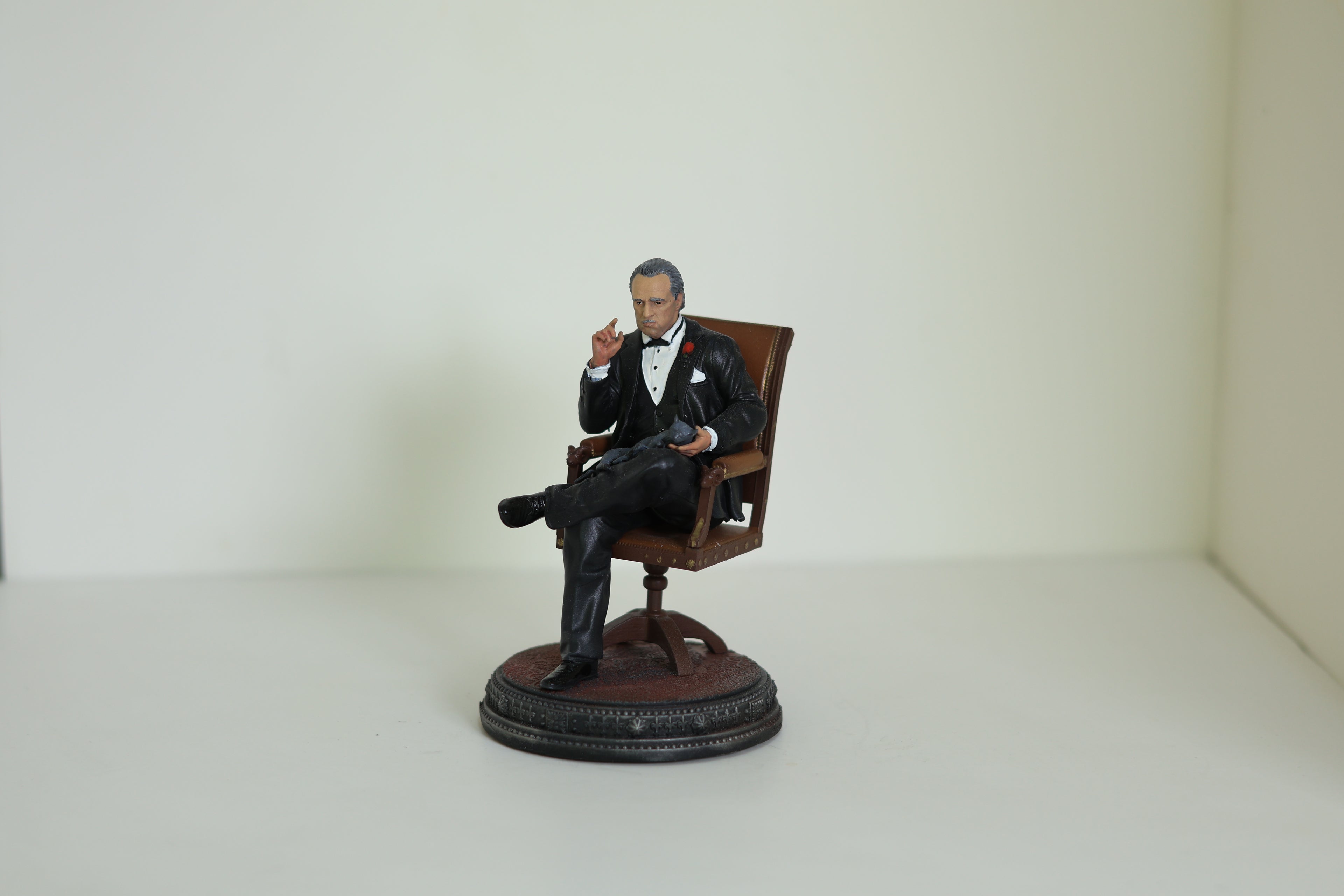 مجسم The Godfather – Don Vito Corleone 1/18 العراب