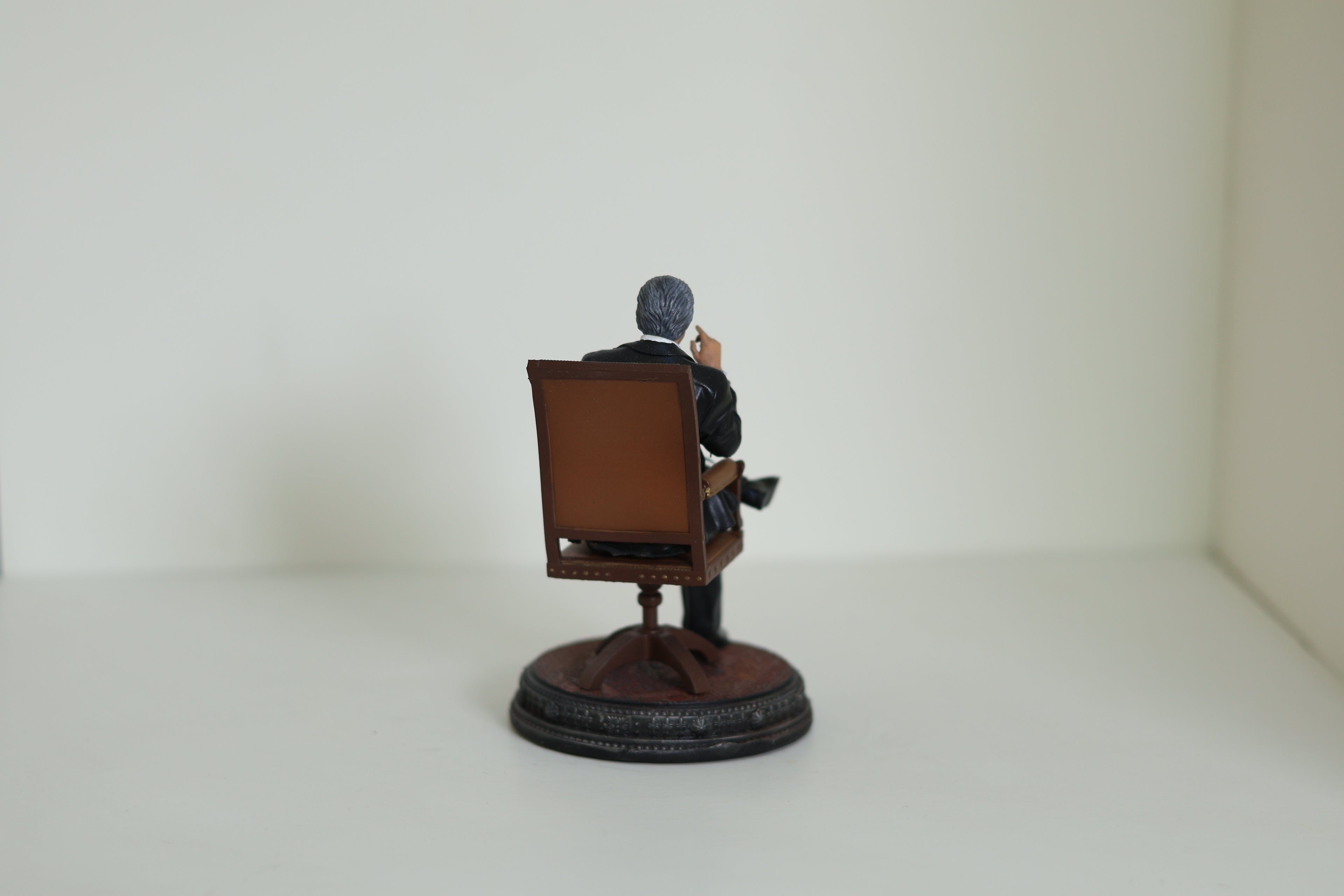 مجسم The Godfather – Don Vito Corleone 1/18 العراب
