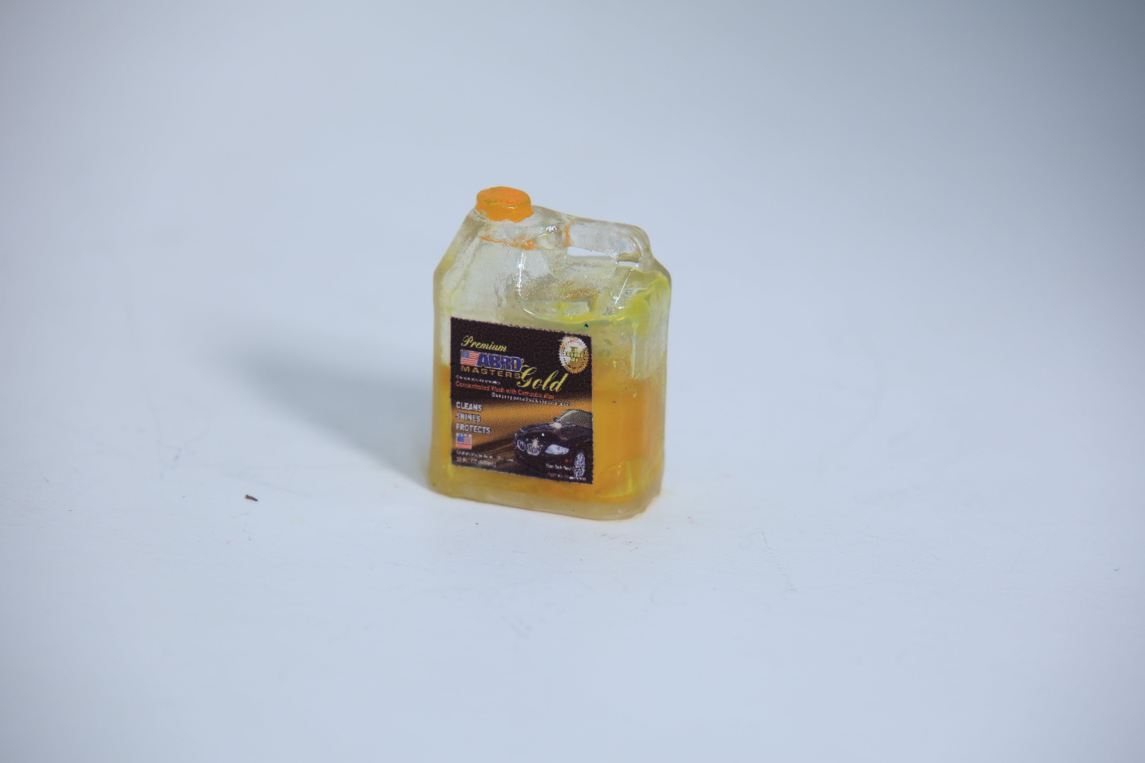 علبة منظف سيارات